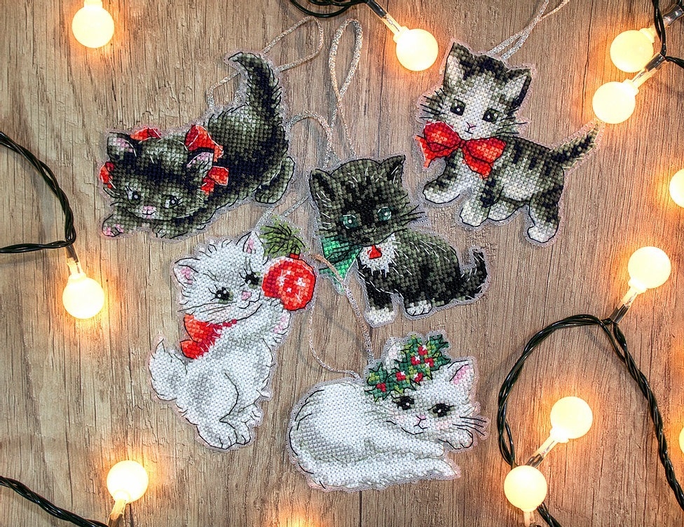 LETI987 Рождественские кошки (Christmas Kittens Toys)