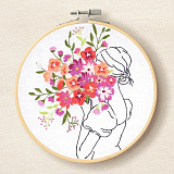 TB233 Floral Embrace (DMC)